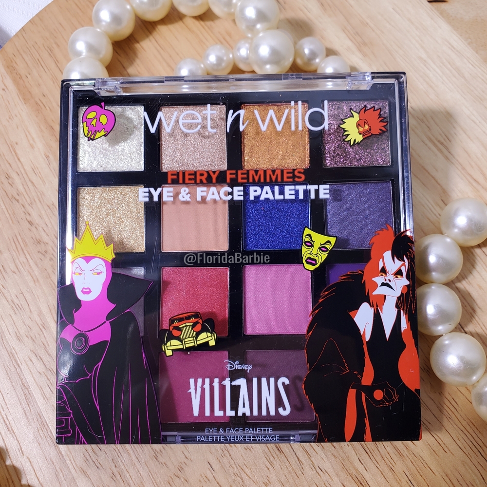 Wet n Wild Fiery Femmes Eye & Face Palette - Bold Shades